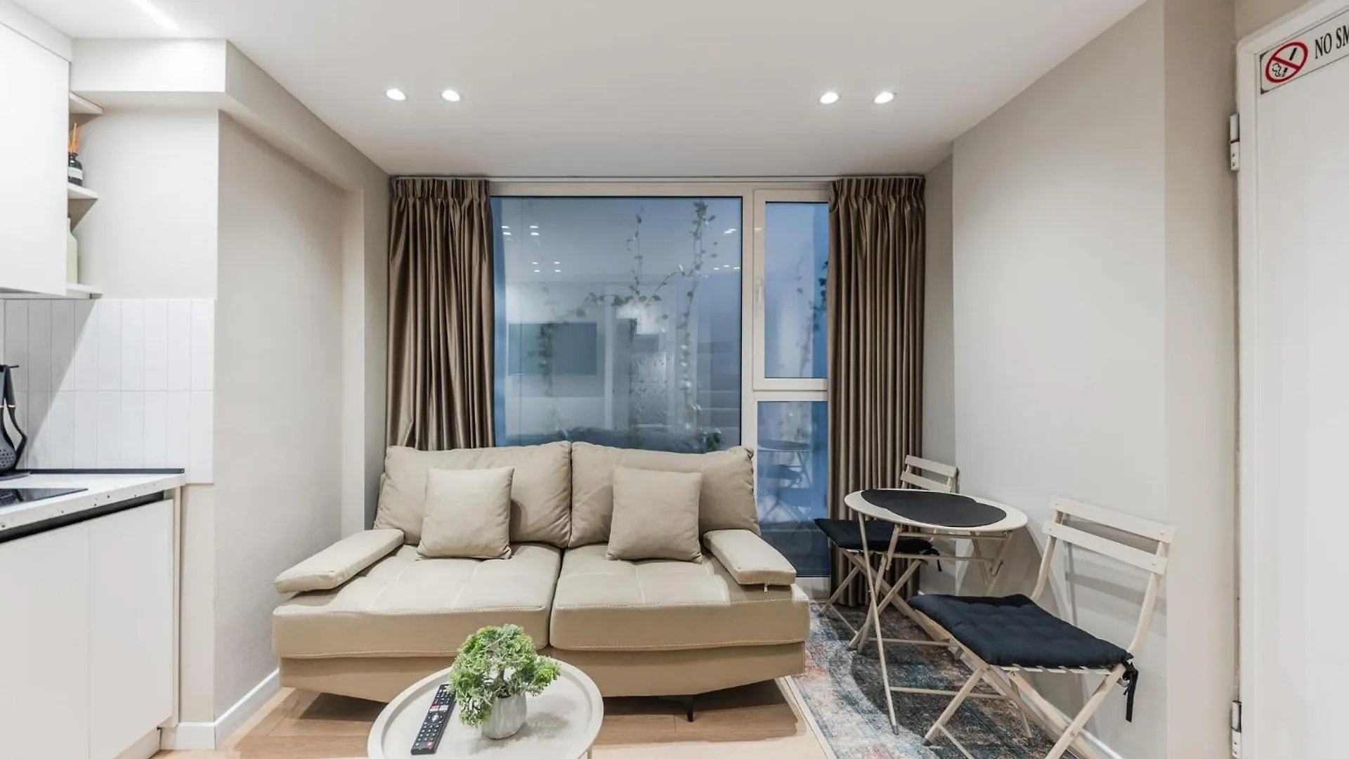 Casa Del Sol By Kondo Stays تيرانا 0*,  ألبانيا